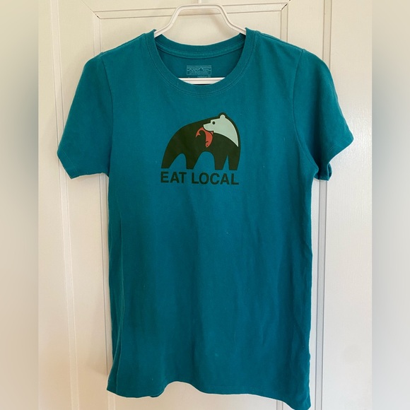 Patagonia Tee - Picture 1 of 2